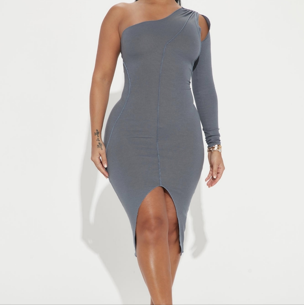 Fashion Nova grey dress